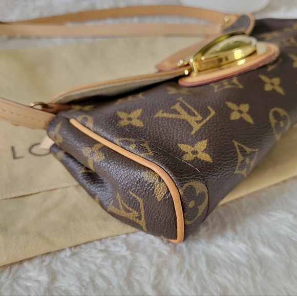 💕DISCONTINUED Very Rare LOUIS VUITTON Pochette Beverly Crossbody Monogram - Picture 11 of 16